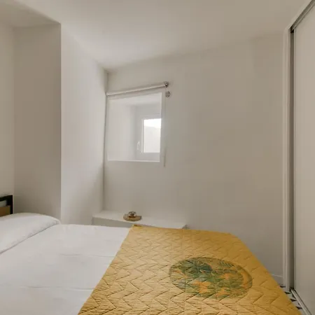 Charming Flat Well Equipped In The Old Νίκαια