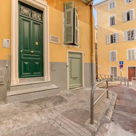 Charming Flat Well Equipped In The Old Διαμέρισμα Νίκαια