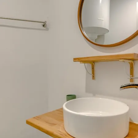 Charming Flat Well Equipped In The Old Διαμέρισμα